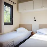 诺瓦山林小屋露营地 营地