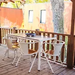 诺瓦山林小屋露营地 5*