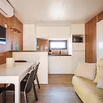 营地 诺瓦山林小屋露营地 5*