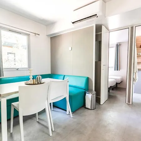 Nova キャンプ場 グリモー