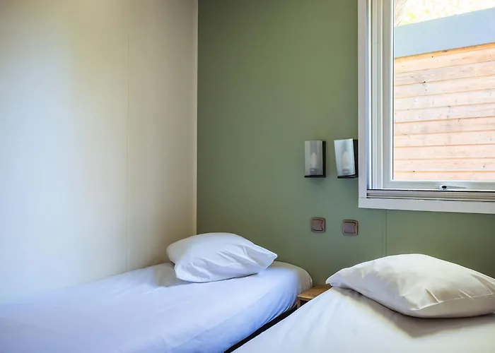Nova Kamp alanı 5*