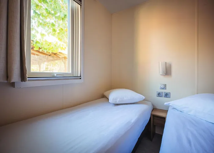 Nova Kamp alanı 5*